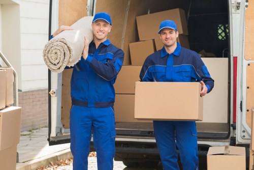 Moving team calculating load-based pricing for a flat relocation